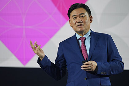 楽天がAIエージェントを提供　まずは通話アプリに、楽天市場にも導入