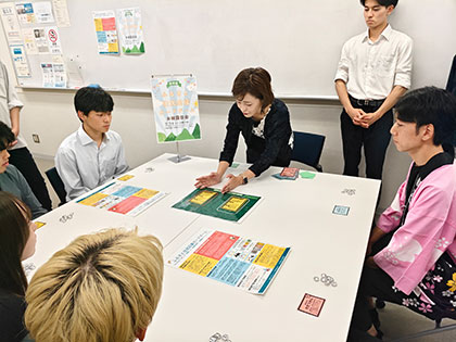 楽天が「ふるさと住民」啓発へ、カードゲームで理解促進
