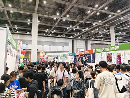 楽天の「ふるさと納税祭」来場多数　2日間で2万人、試食に長蛇の列