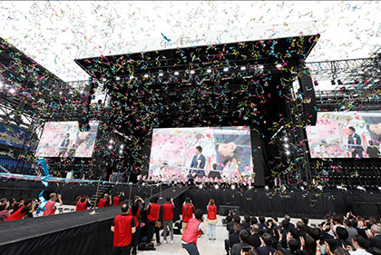 〈「長崎スタジアムシティ」の2年目の現状は？〉 年間来場者、大幅増　〝中身の充実〟、着々と